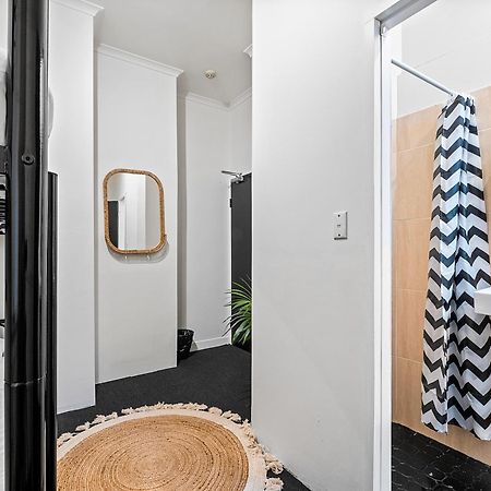 Azzurro Pod Hotel - Central Сидней Экстерьер фото