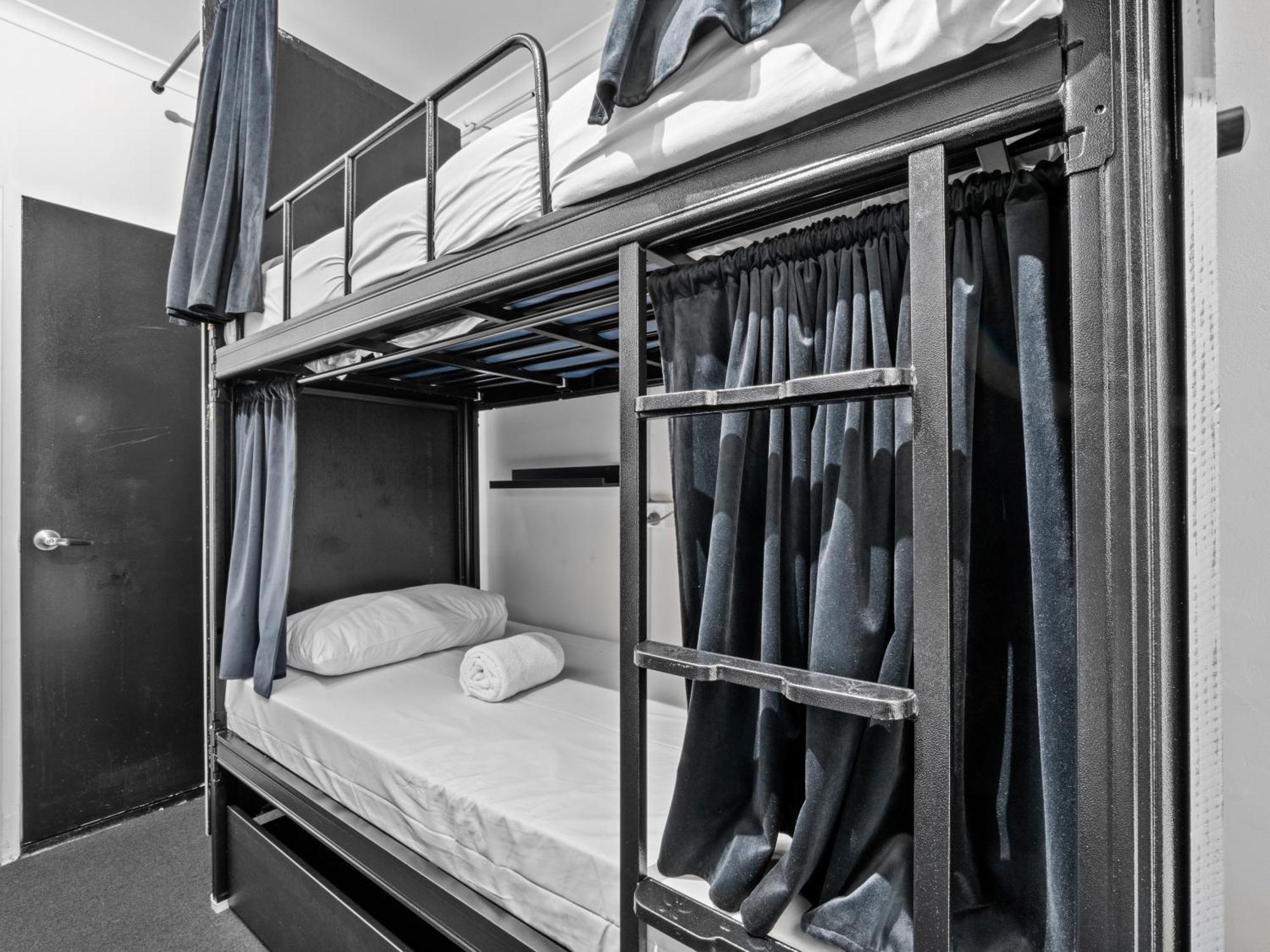 Azzurro Pod Hotel - Central Сидней Экстерьер фото