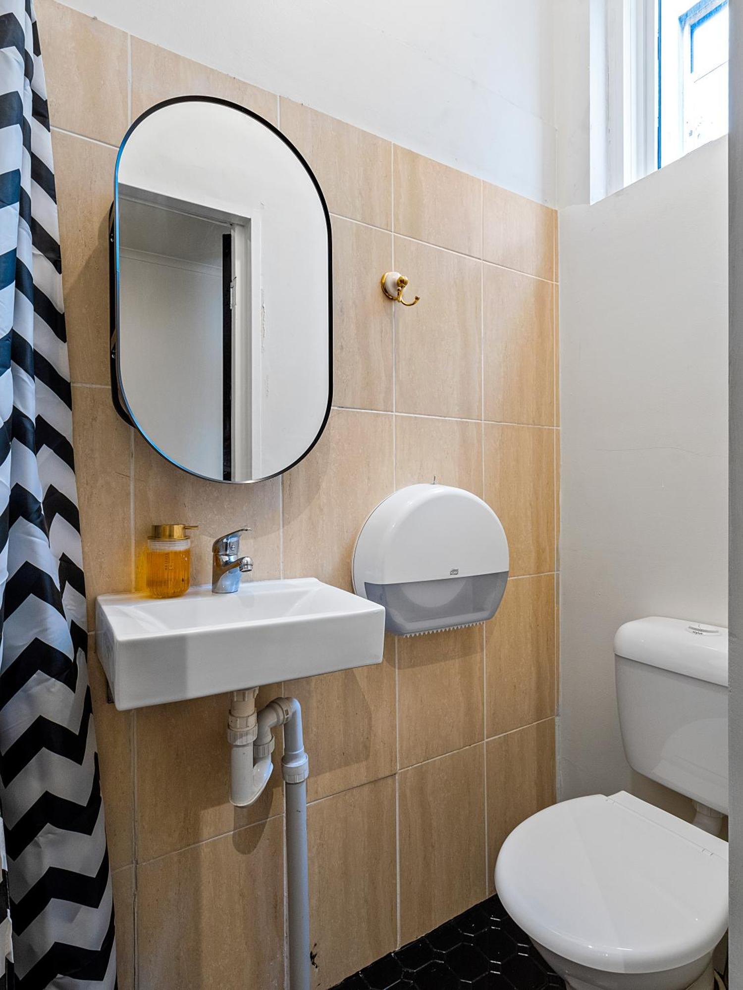 Azzurro Pod Hotel - Central Сидней Экстерьер фото